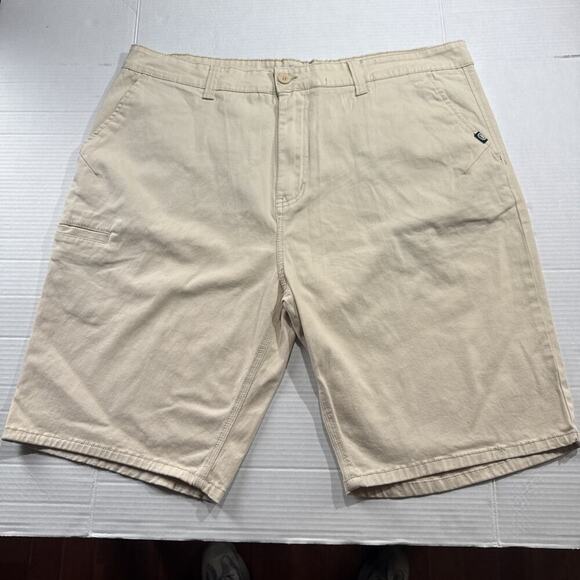 ECKO UNLIMITED MENS SHORTS SIZE 40 Cream Color, 5 Pockets - Picture 1 of 12